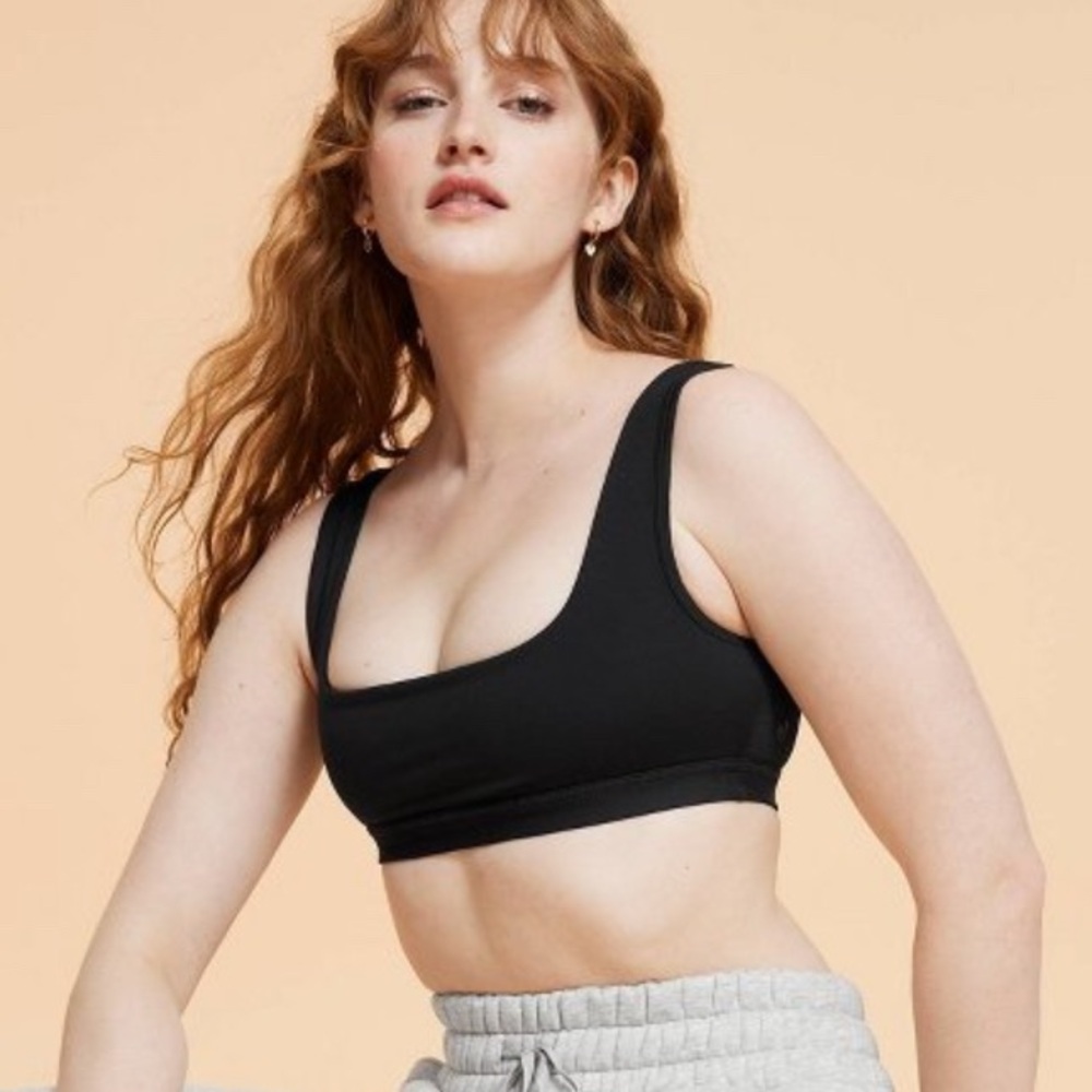 NWT! Popflex Target X Blogilates Crisscross Sports Bra Black Size Small